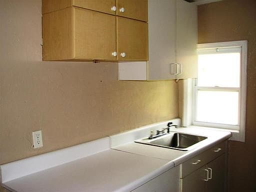 5th image of 1215-A Hernando Dr