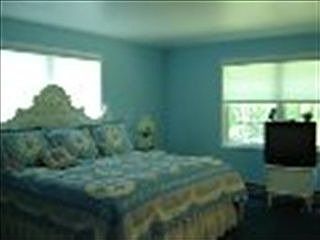 3rd image of 49 Lakeview Dr