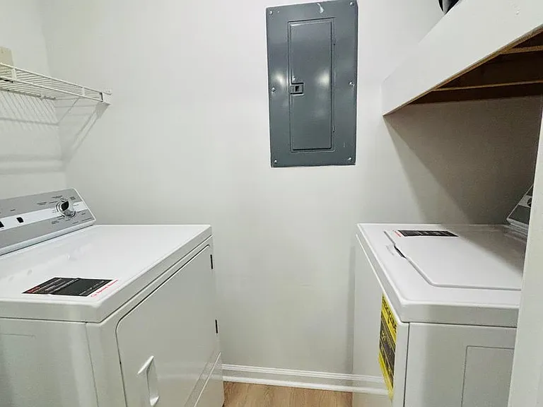 927AB - 410 Houston St. - DM — Photo 90