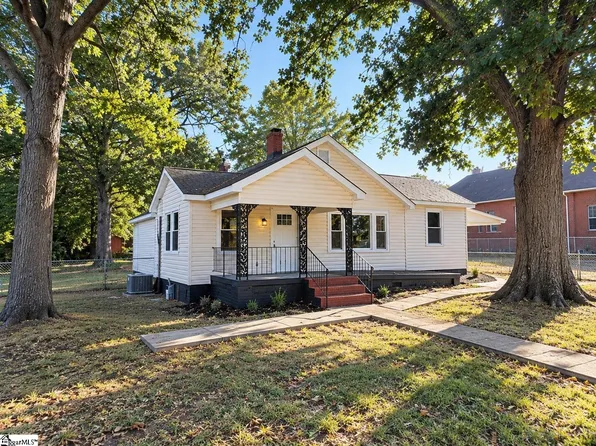 215 W Roosevelt Dr, Anderson, SC 29626