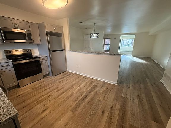 4th image of 59 Kelmar Ave