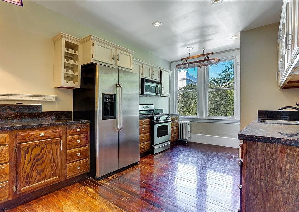 1st image of 1115 Colley Ave #B-4