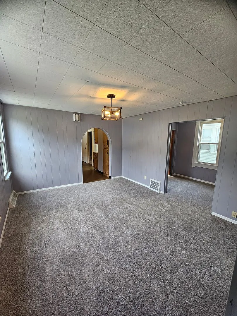 Freshly Updated 3 Bedroom Home in Slavic Village — Photo 2
