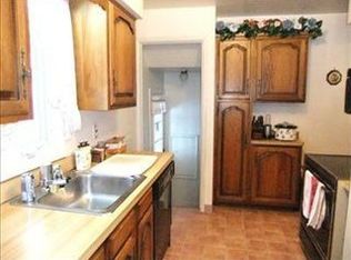 1707 Empire Rd, Wickliffe, OH 44092