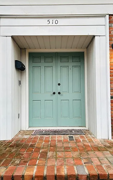 510 Shadow Ln — Photo 4