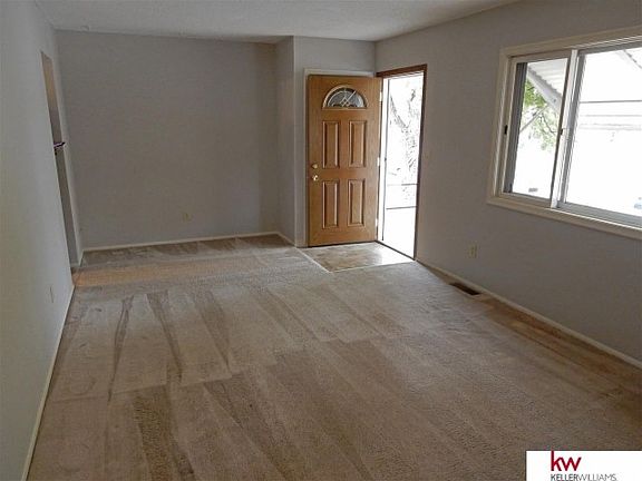 2nd image of 3017 S 115th Ave