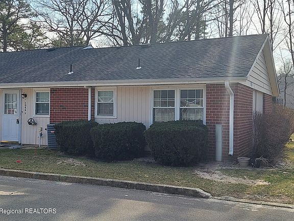 2nd image of 1046A Fife Ct