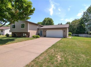 2869 Wayland Ct, Eau Claire, WI 54703