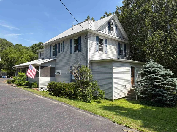 1304 S Hammond Rd, Hammond, NY 13646