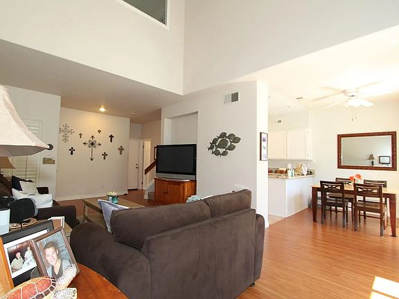 3rd image of 10901 Creekbridge Pl