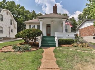 7715 Suffolk Ave, Saint Louis, MO 63119