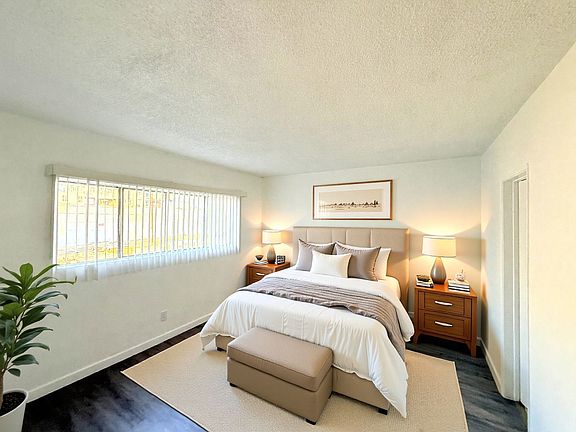 2nd image of 1426 S Point View St APT 5