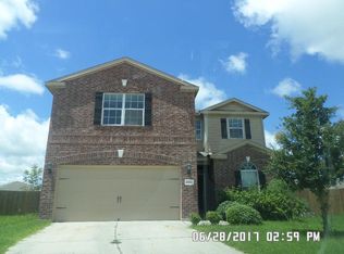 6910 Scarlet Rose Cir, Baytown, TX 77521