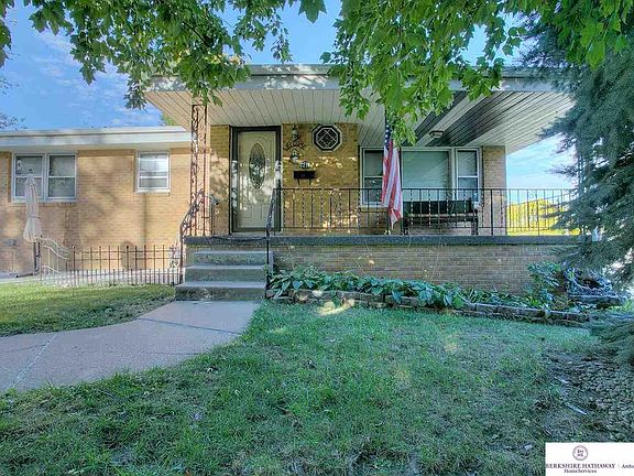 2nd image of 7216 S 41st Ave