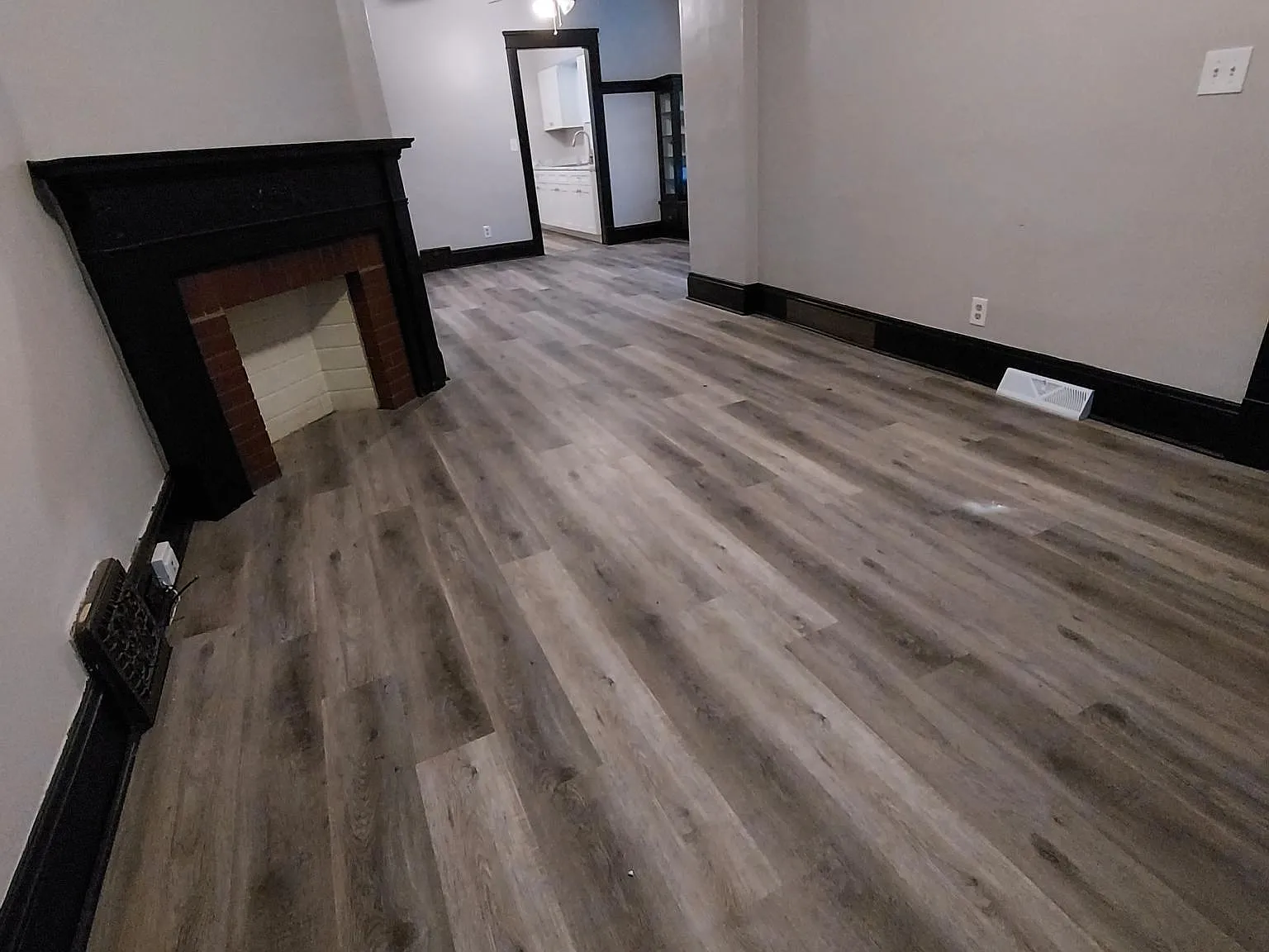 1466 Winchester Ave — Photo 1