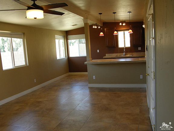 3rd image of 65824 Buena Vista Ave