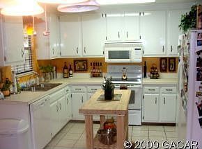 5th image of 6035 NW 37th Dr