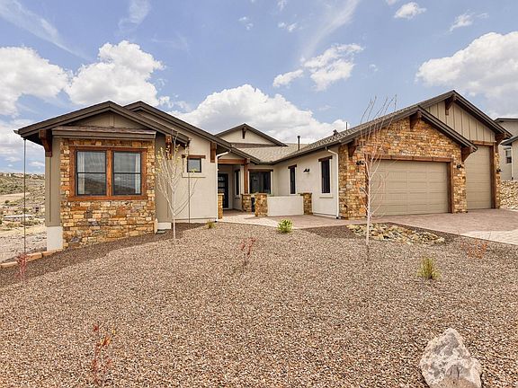 Featured Plan 2746 Daytime