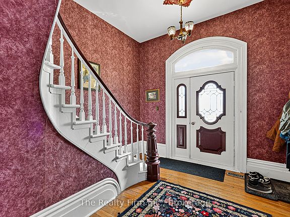 4th image of 12 Stover St S