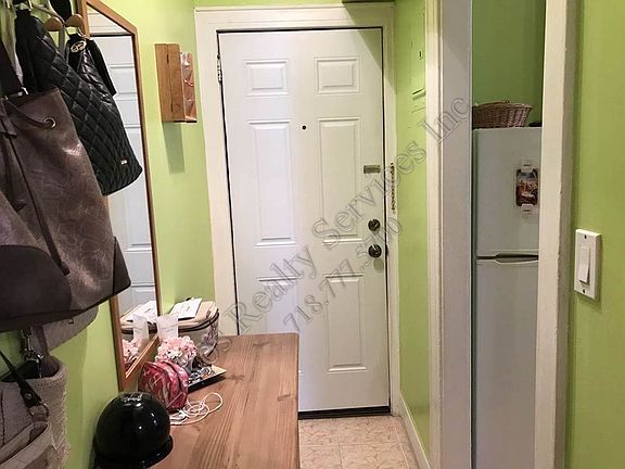 3rd image of 2318 36th St APT 6