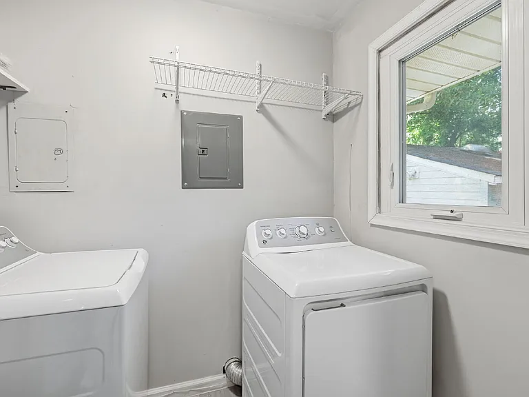 24 Warren Dr — Photo 18