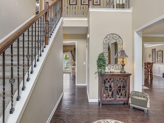 3rd image of 1759 Falcon Pointe Dr
