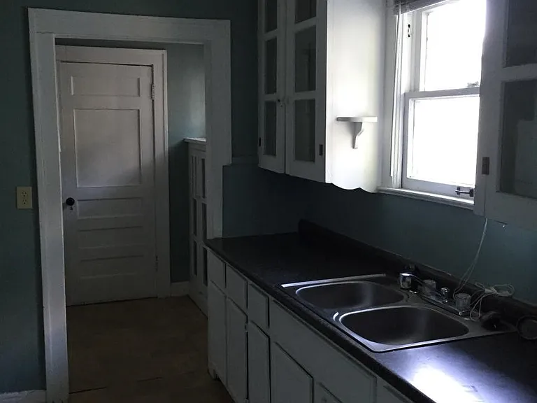 5443 Garfield Ave — Photo 3