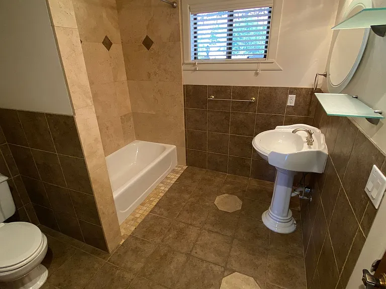 2285 Sanborn Dr — Photo 21