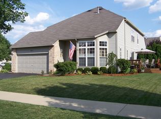 221 Picardy Ln, Bolingbrook, IL 60440