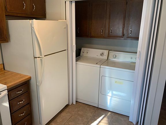 3rd image of 845 Sunset Ave APT C