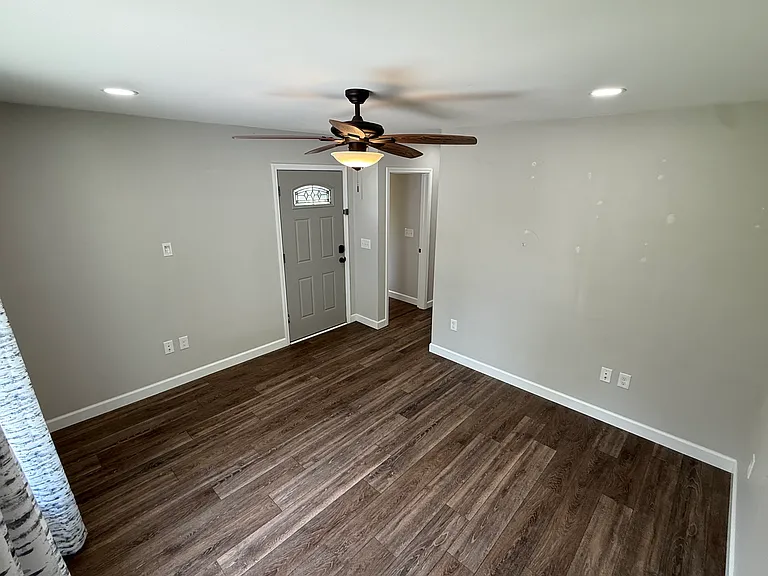20485 Finley St — Photo 15