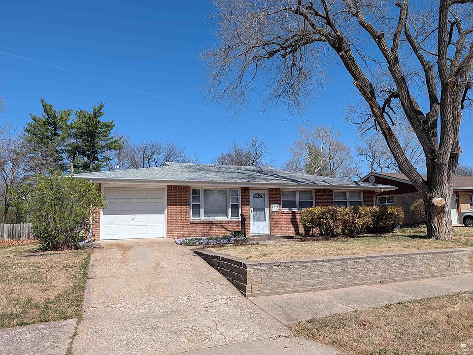 1st image of 2448 Himes Rd