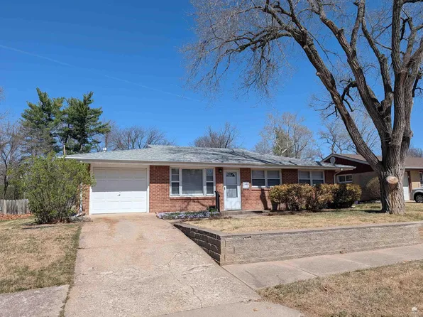 2448 Himes Rd, Manhattan, KS 66502