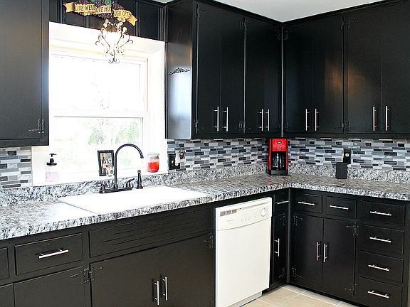 3rd image of 2032 Merriewood Dr