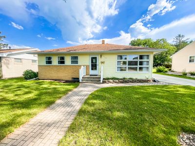 1607 Olwien St, Brookings, SD, 57006