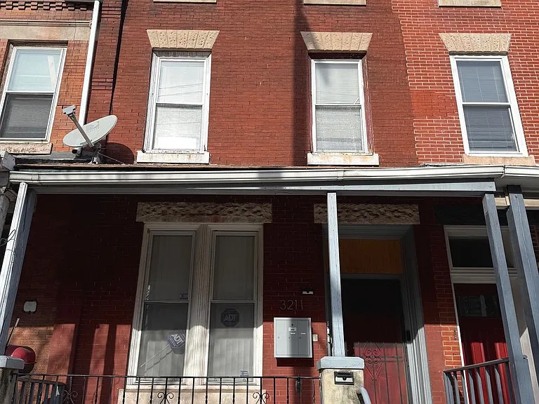 3211 W Montgomery Ave — Photo 3