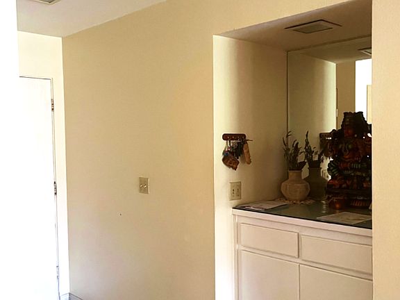 Entrance to dining room