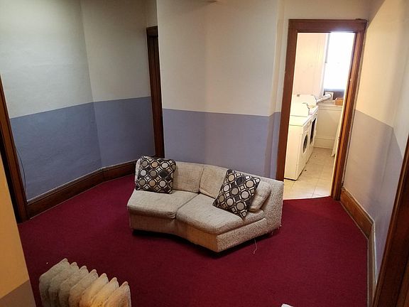 Common area near laundry
