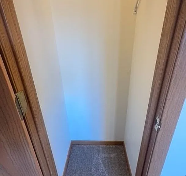 Pineview Apartments — Photo 41