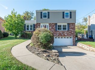 1397 Snee Dr, Pittsburgh, PA 15236