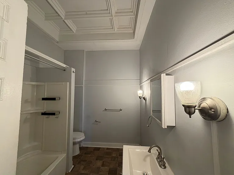 479 Delaware Ave — Photo 11