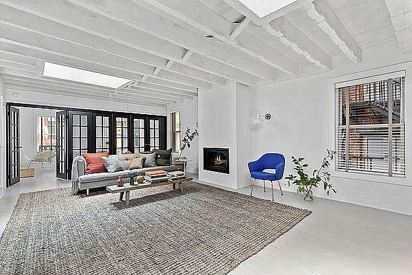 1st image of 5 E 20th St #3