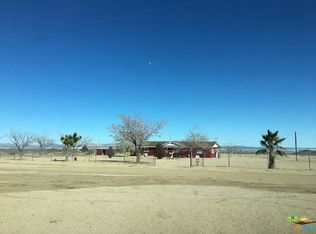 1517 McGarry Rd, Joshua Tree, CA 92252