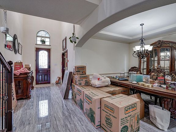 3rd image of 13704 Blueberry Hill Dr