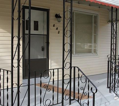 2nd image of 442 Frank St