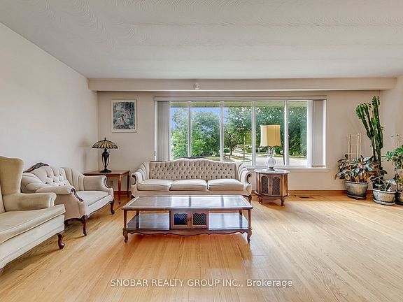 3rd image of 22 Thelmere Pl