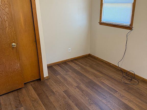 4th image of 1404 N Severance St #A