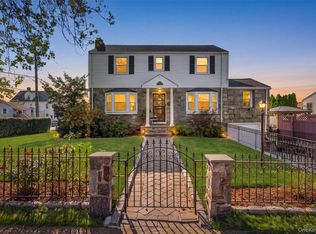 85 Dunwoodie Street, Yonkers, NY 10704