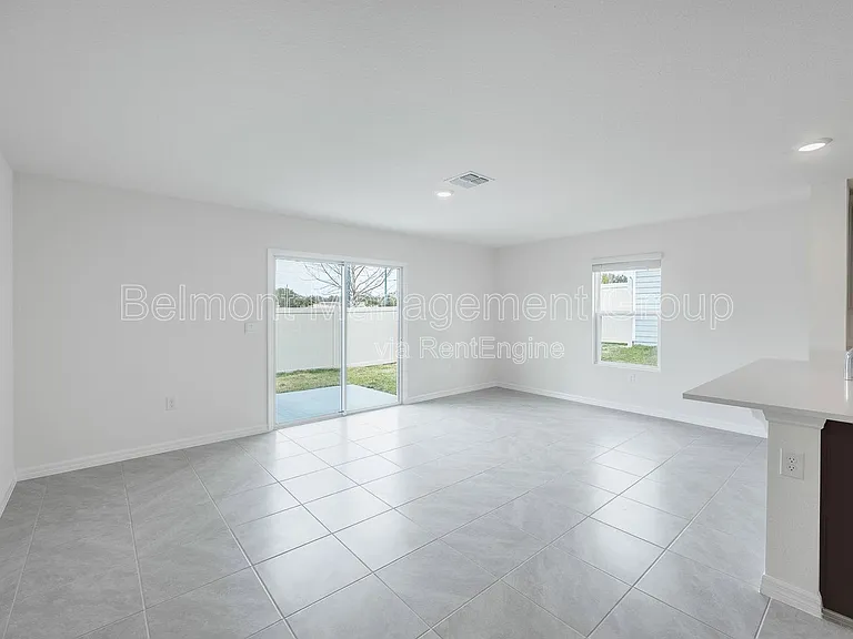 6676 SW 81st Loop — Photo 5
