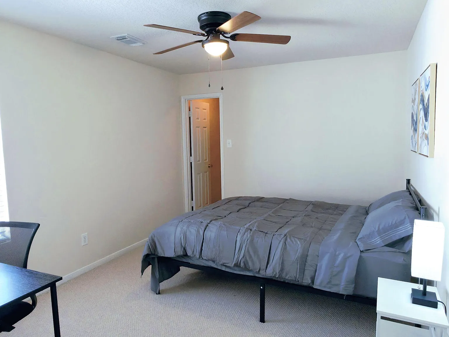 4 bed, 3.0 bath, 2600 sqft, $1,035 — Photo 3